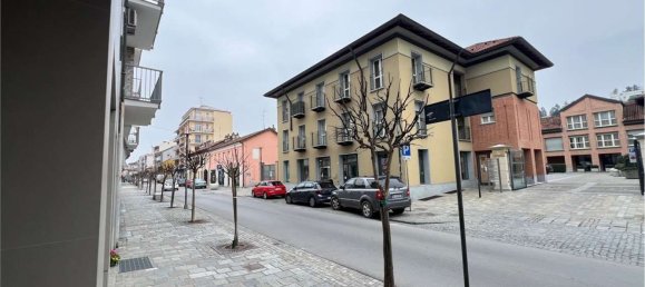 2 rooms Commercial property in Alba, Italy No. 113941 12