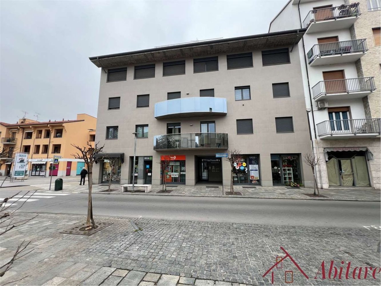 2 rooms Commercial property in Alba, Italy No. 113941