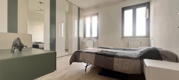 Apartamento de 3 habitaciónes en Crema, Italy No. 101985 6