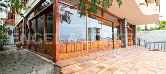 6 غرف نوم منزل في Las Palmas De Gran Canaria, Spain رقم 67900 36