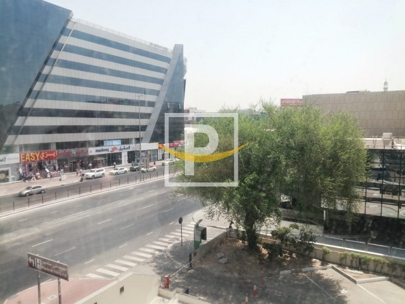 657.7m² Office in Bur Dubai, UAE No. 7053