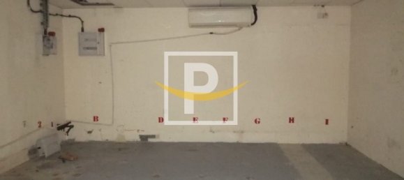 657.7m² Office in Bur Dubai, UAE No. 7053 3