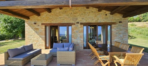 Дом с 3 спальнями в Лоро Пичено, Италия № 381933 15