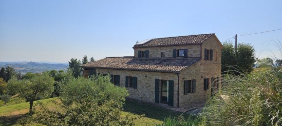 Дом с 3 спальнями в Лоро Пичено, Италия № 381933 27