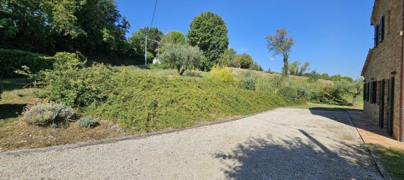 Дом с 3 спальнями в Лоро Пичено, Италия № 381933 29