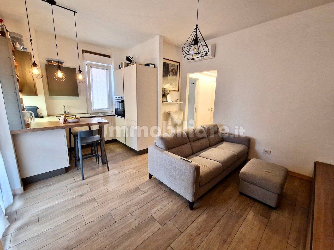 1 bedroom Apartment in Milan, Italy No. 380431