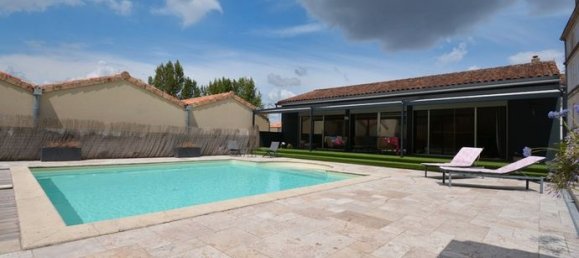 3 bedrooms House in Angouleme, France No. 309023 3