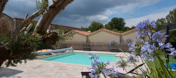 3 bedrooms House in Angouleme, France No. 309023 2