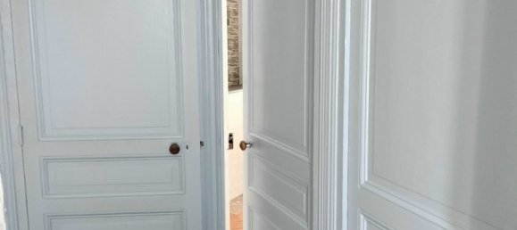 2 bedrooms House in Tours, France No. 86145 5