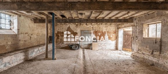 Casa de 3 dormitorios en Mionnay, France No. 273316 4