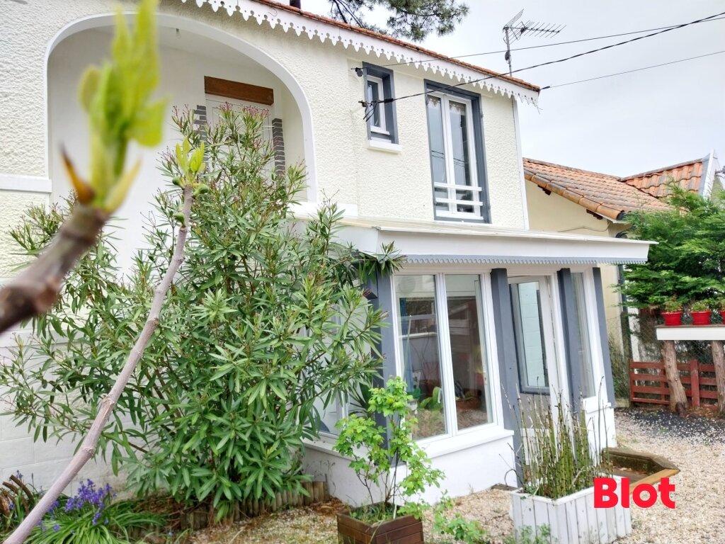 2 bedrooms House in Saint-Brevin-les-Pins, France No. 111888