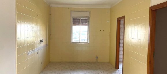 5 rooms Apartment in Palermo, Italy No. 49991 8