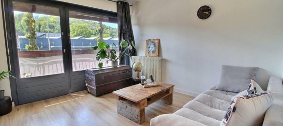 Квартира с 3 спальнями в Рюмийи, Франция № 362239 4