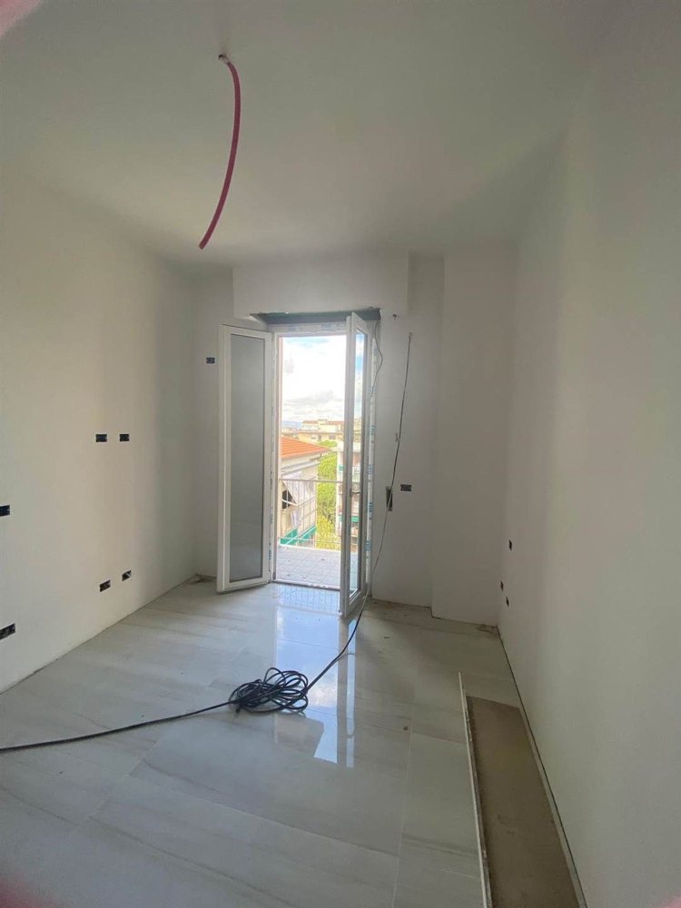 3 bedrooms Apartment in Florence, Italy No. 362774