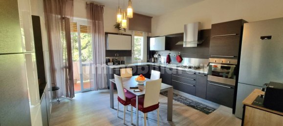 Квартира с 2 спальнями в Комо, Италия № 323446 2