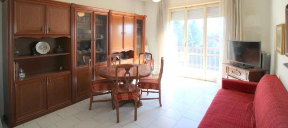3 bedrooms Apartment in Pogliano Milanese, Italy No. 357997 2