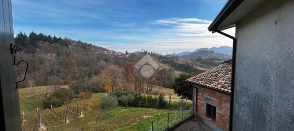 Casa de 4 habitaciónes en Monfumo, Italy No. 4679 5
