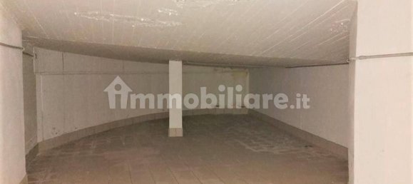 708m² Commercial property in Montecosaro, Italy No. 315777 3
