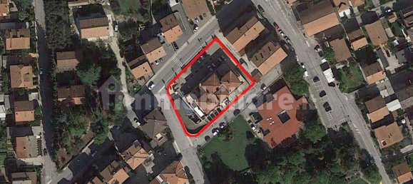 708m² Commercial property in Montecosaro, Italy No. 315777 22