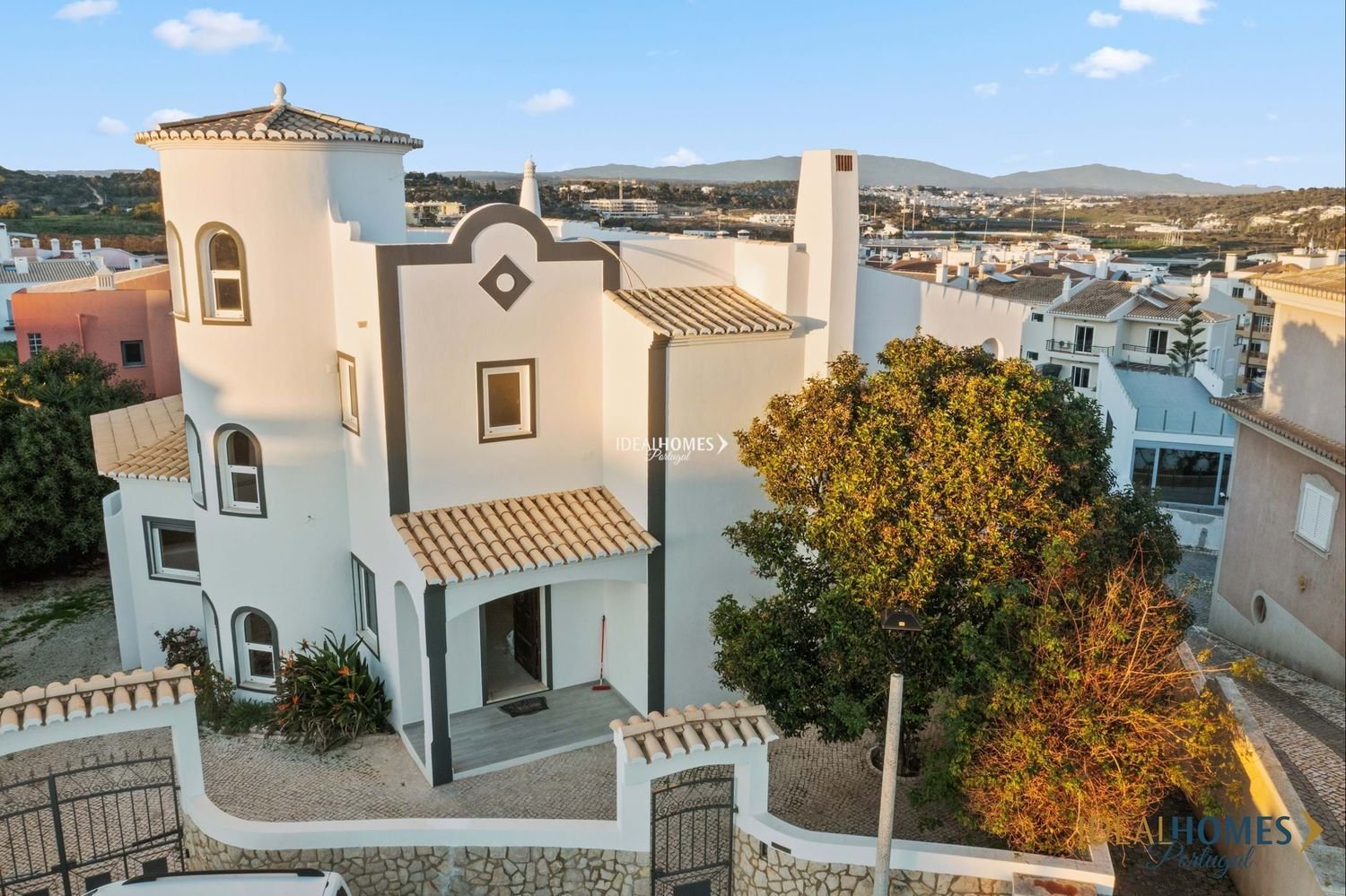 4 bedrooms Villa in Lagos, Portugal No. 143705