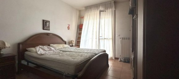 2 rooms Apartment in Arezzo, Italy No. 271836 7