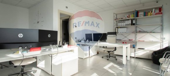 1 room Office in Ospitaletto, Italy No. 371650 3
