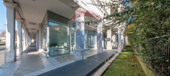 1 room Office in Ospitaletto, Italy No. 371650 18