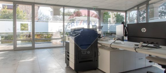 1 room Office in Ospitaletto, Italy No. 371650 5