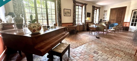 6 bedrooms House in Orleans, France No. 161275 3