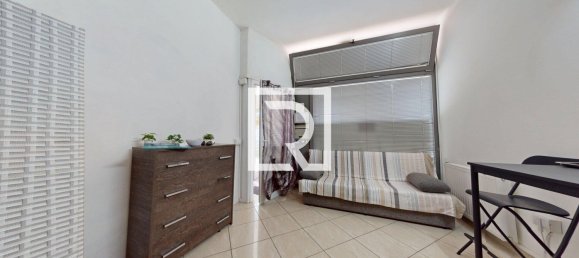 Коммерческая недвижимость в Равенна, Италия № 377359 2