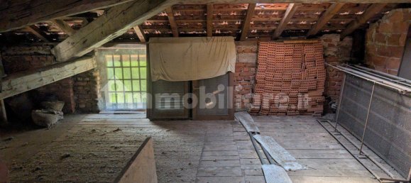 Квартира с 2 спальнями в Вальганна, Италия № 379263 30