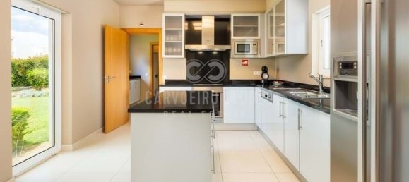 Villa de 3 dormitorios en Lagoa, Portugal No. 92904 13