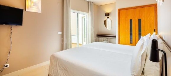 Villa de 3 dormitorios en Lagoa, Portugal No. 92904 10