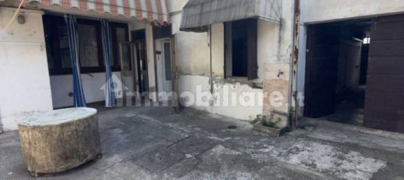 6 bedrooms House in Bovolone, Italy No. 287459 42