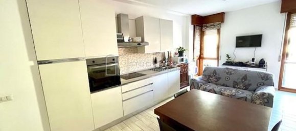 4 bedrooms Apartment in Pisa, Italy No. 350958 3