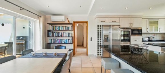 4 bedrooms Villa in Budens, Portugal No. 201358 9