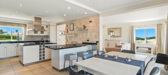 4 bedrooms Villa in Budens, Portugal No. 201358 8