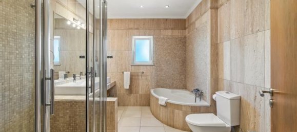 4 bedrooms Villa in Budens, Portugal No. 201358 23