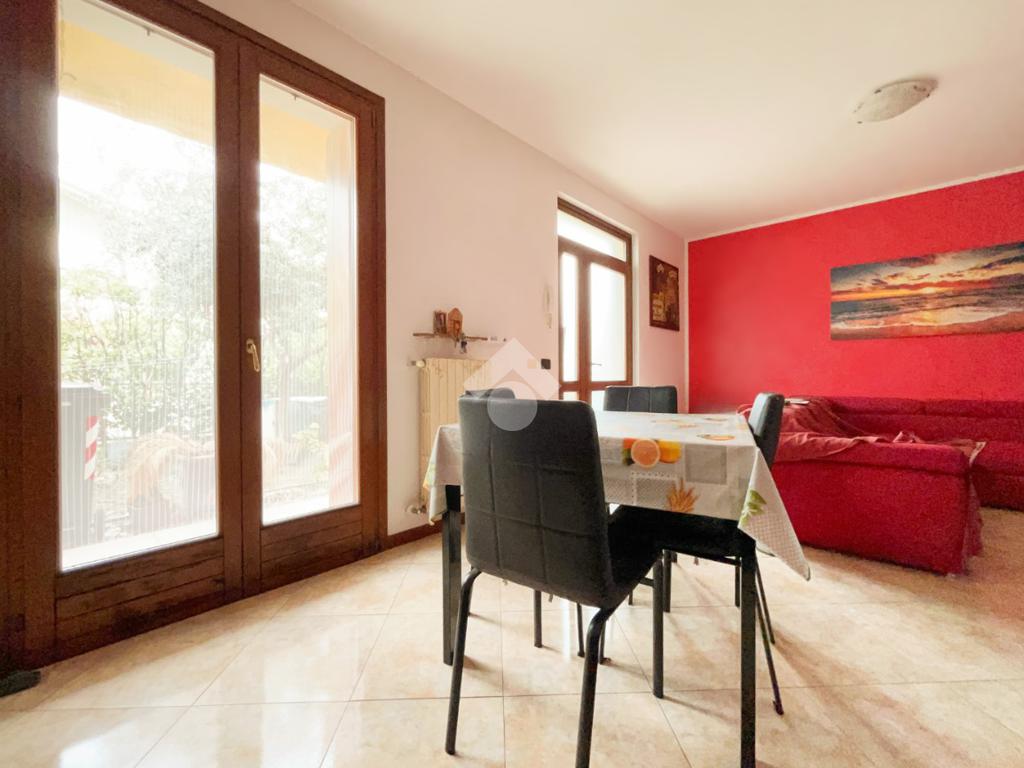 2 bedrooms Apartment in Oppeano, Italy No. 314461