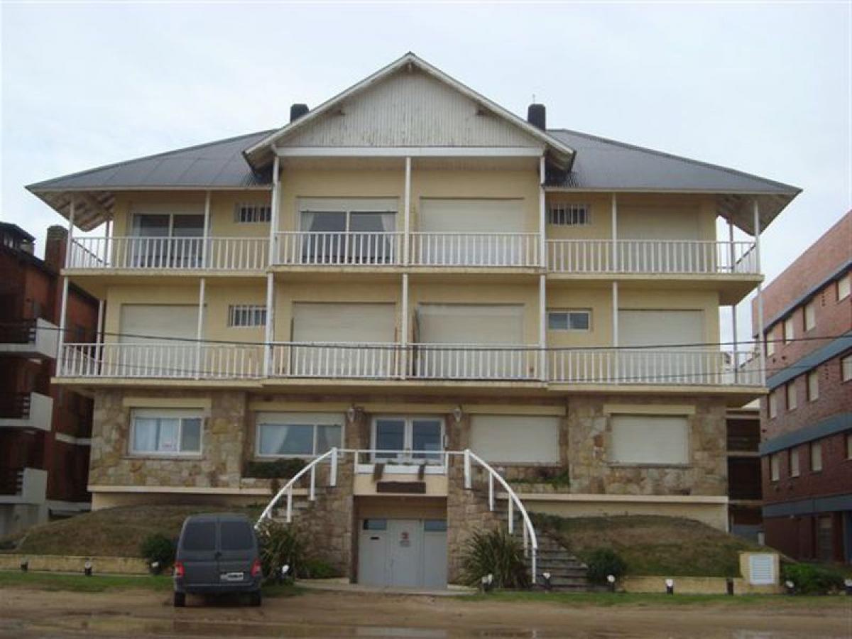 2 bedrooms Apartment in Mar del Plata, Argentina No. 102555