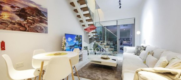 Dúplex de 2 dormitorios en Masdar City, UAE No. 30022 3