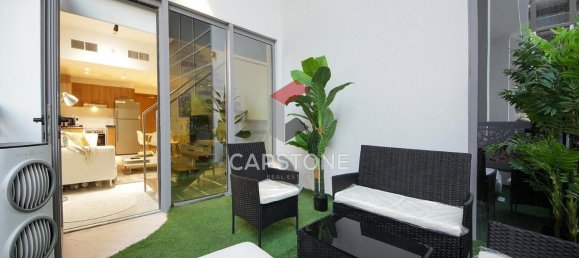 Dúplex de 2 dormitorios en Masdar City, UAE No. 30022 2