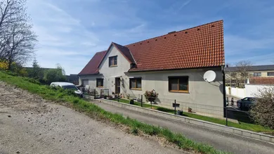 Casa de 6 habitaciónes en Grossweikersdorf, Austria No. 187485