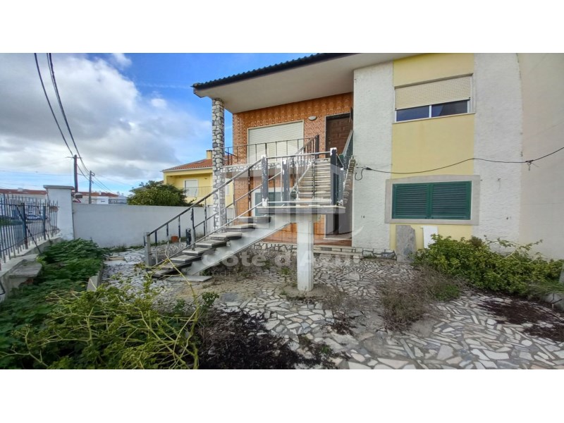 3 bedrooms House in Alcochete, Portugal No. 85968