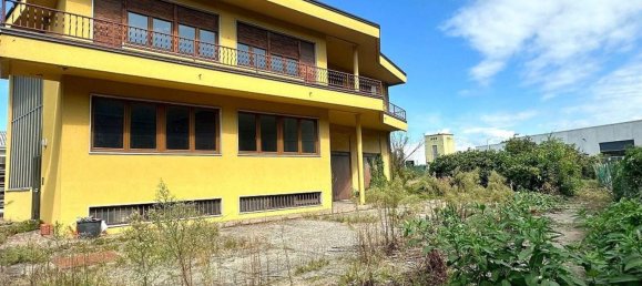 10-salle Villa à Mariano Comense, Italy No. 146061 2