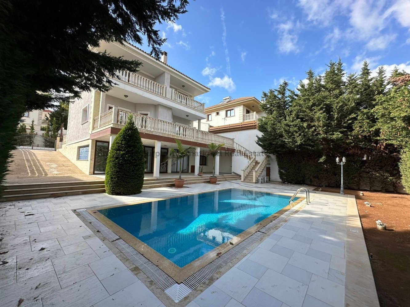 Villa T4 em Mouttagiaka, Cyprus N.º 24406