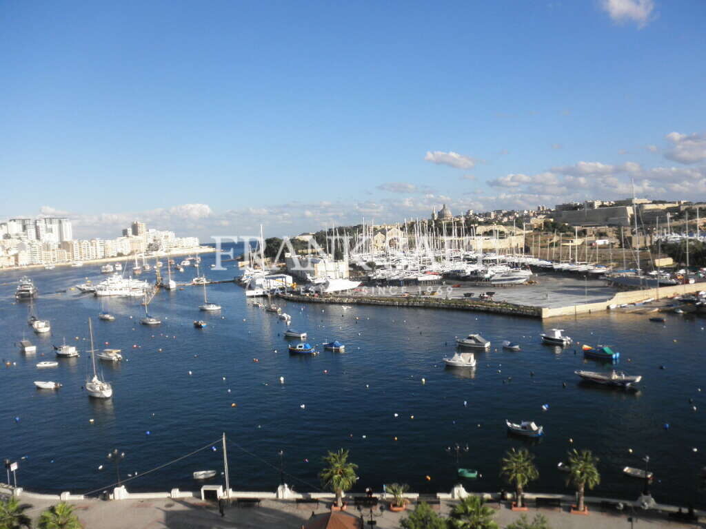 1 chambre Penthouse à Gzira, Malta No. 8593