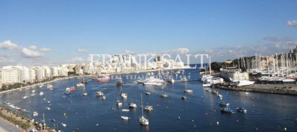 1 chambre Penthouse à Gzira, Malta No. 8593 2