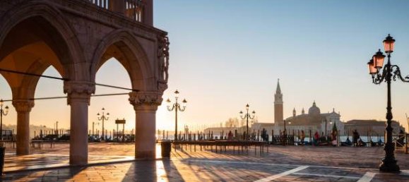 2 rooms Commercial property in Venice, Italy No. 61822 41