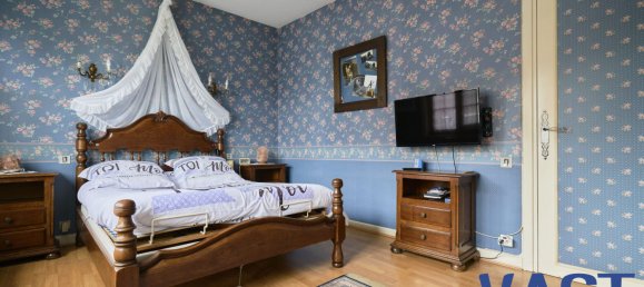 Casa de 4 dormitorios en Wattrelos, France No. 66254 20